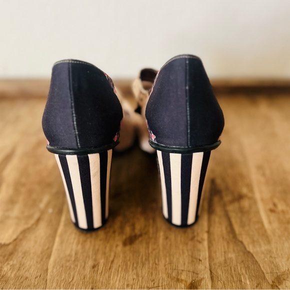 Hit Chocolate Design Mary Jane, floral size 6.5 - Picture 2 of 6